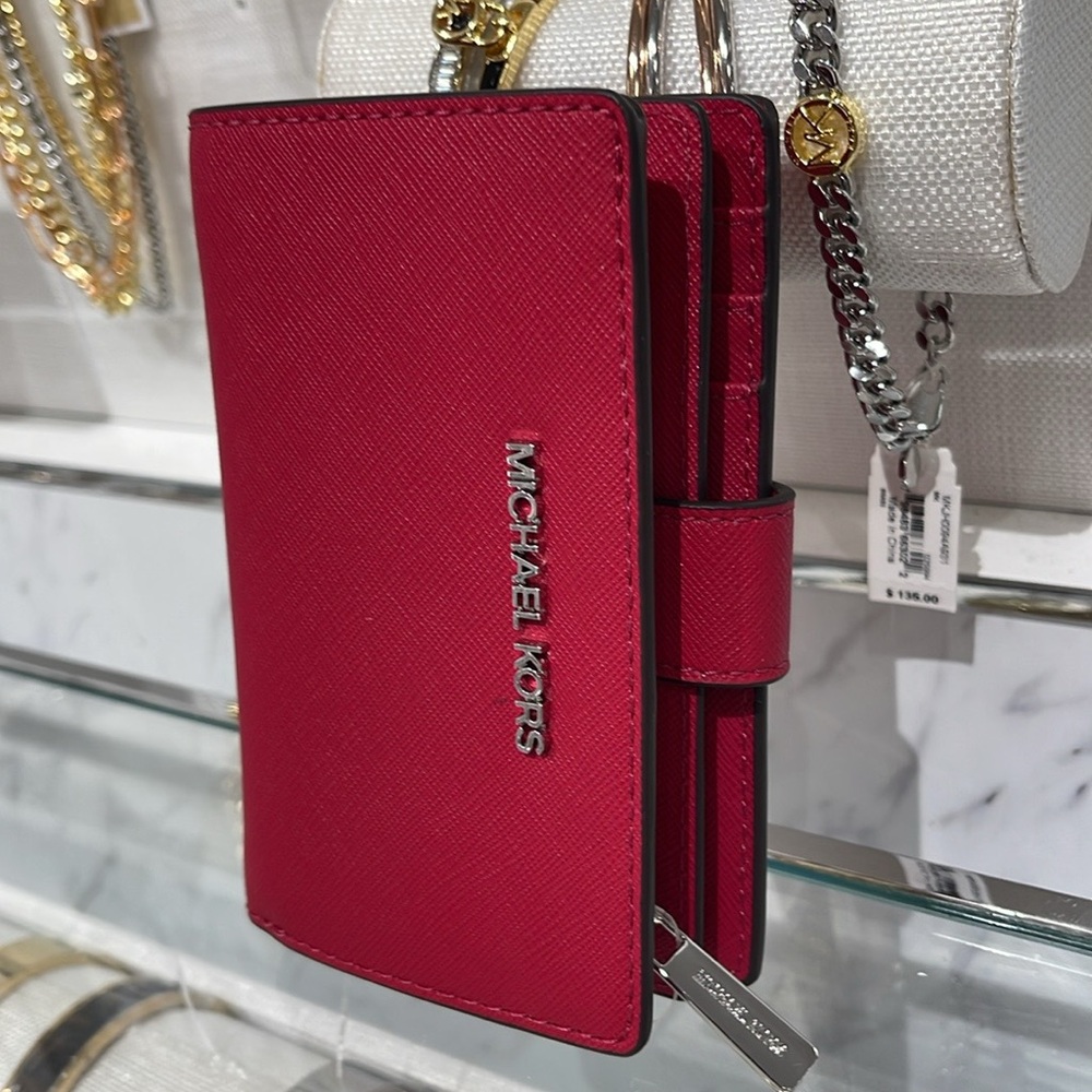 MICHAEL KORS Medium Saffiano Leather Bifold ZP CN Wallet
COLOR DK RASPBERRY
NWT - Picture 13 of 16